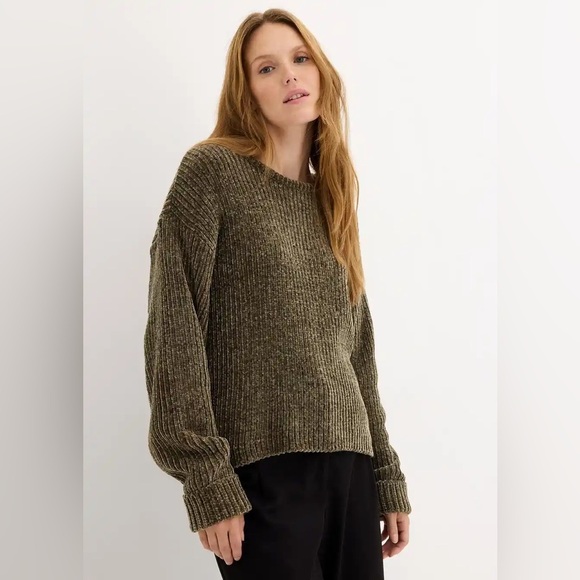 Relais Knitware Sweaters - RELAIS | Olive Green Women's Knit Sweater